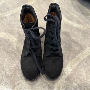 Tod’s Black Lace Up Boots